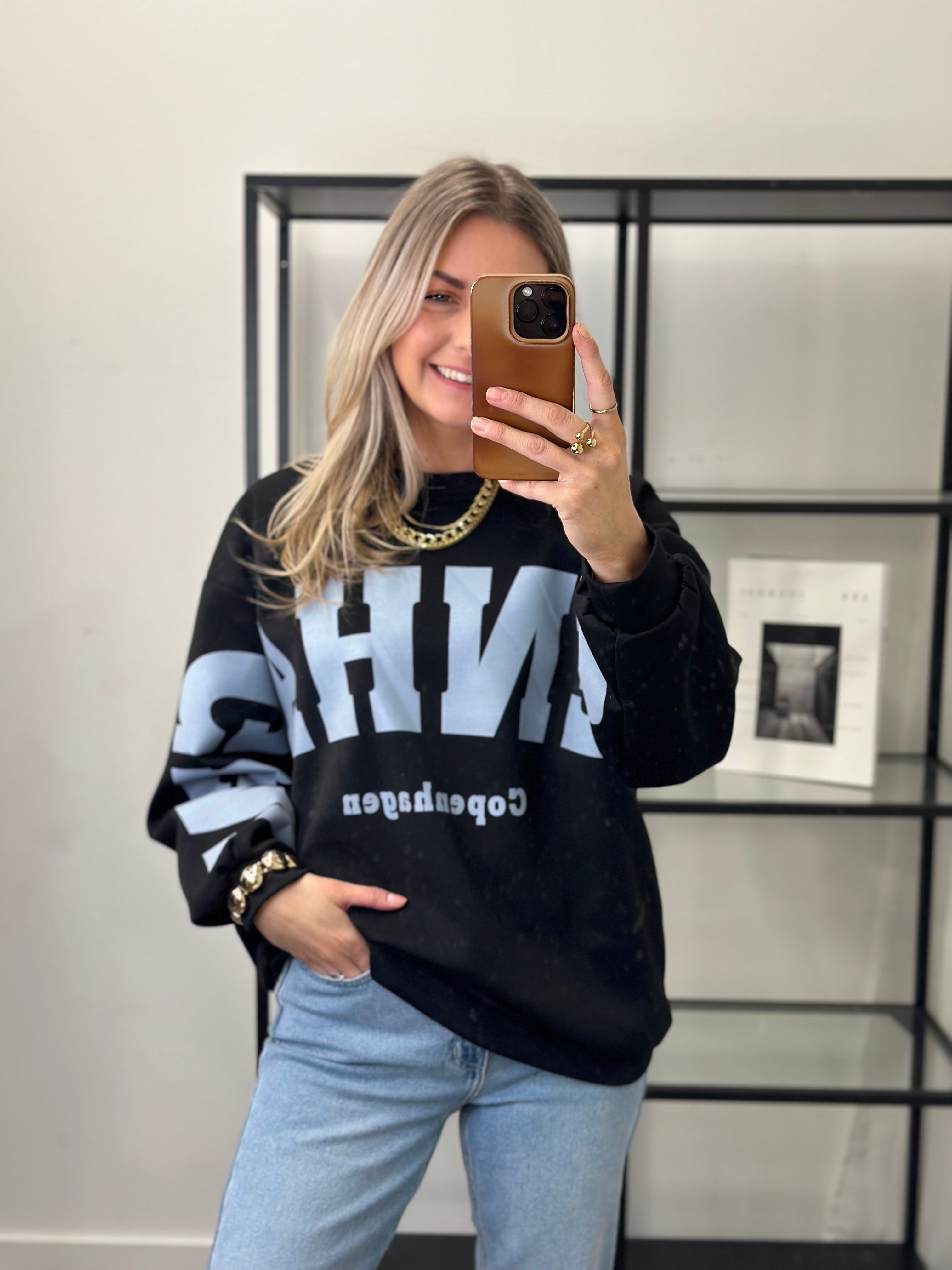 MARTA - HIBISCUS SWEATSHIRT 22659 SVART/BLÅ