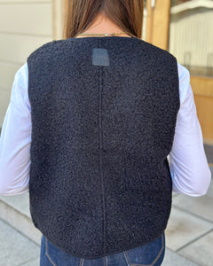 LEVETÉ ROOM - NISSA VEST - BLACK