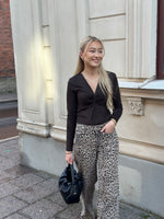 Ladda upp bild till gallerivisning, ONLY - LONE LIFE L/S KNOT TOP - CHOCOLATE TORTE
