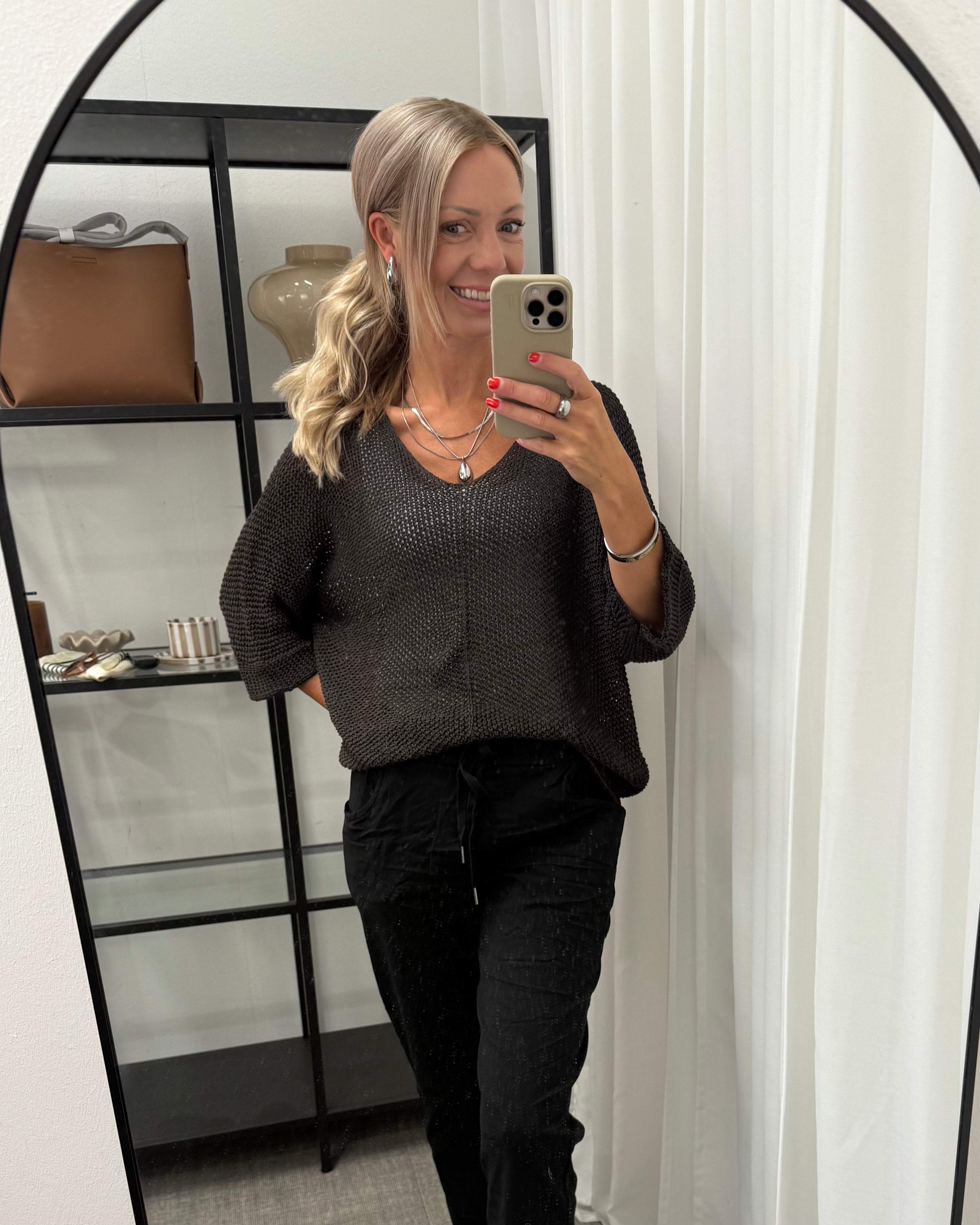 MARTA - STICKAD TRÖJA 7010 - BROWN