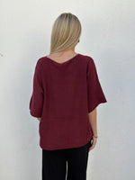 Ladda upp bild till gallerivisning, MARTA - STICKAD TRÖJA 5003 - WINE
