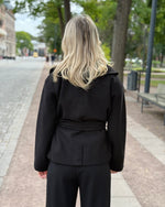 Ladda upp bild till gallerivisning, VERO MODA - ANNE BERGEN JACKET - BLACK
