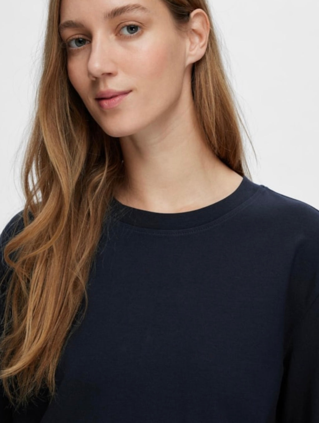 SELECTED FEMME - ESSENTIAL LS BOXY TEE - DARK SAPPHIRE