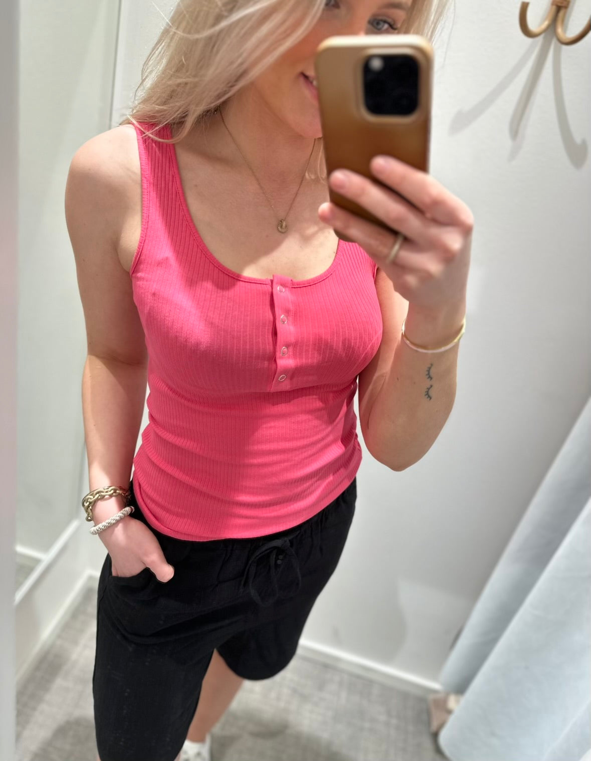 PIECES - KITTE TANK TOP - HOT PINK