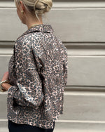 Ladda upp bild till gallerivisning, MARTA - SHACKET 258918B - LEO
