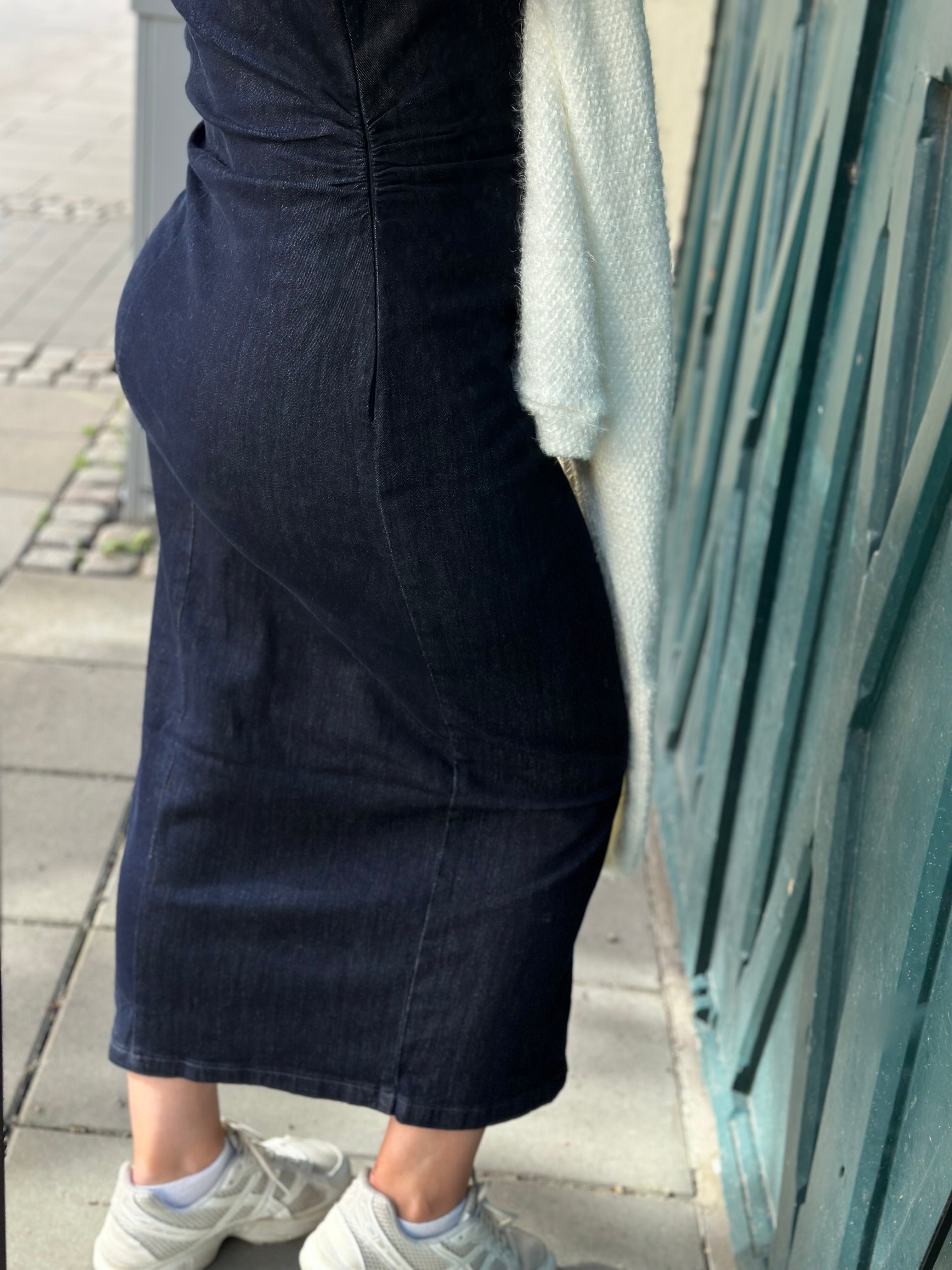 ONLY - BABE CAPSLEEVE MIDI DRESS - DARK BLUE DENIM