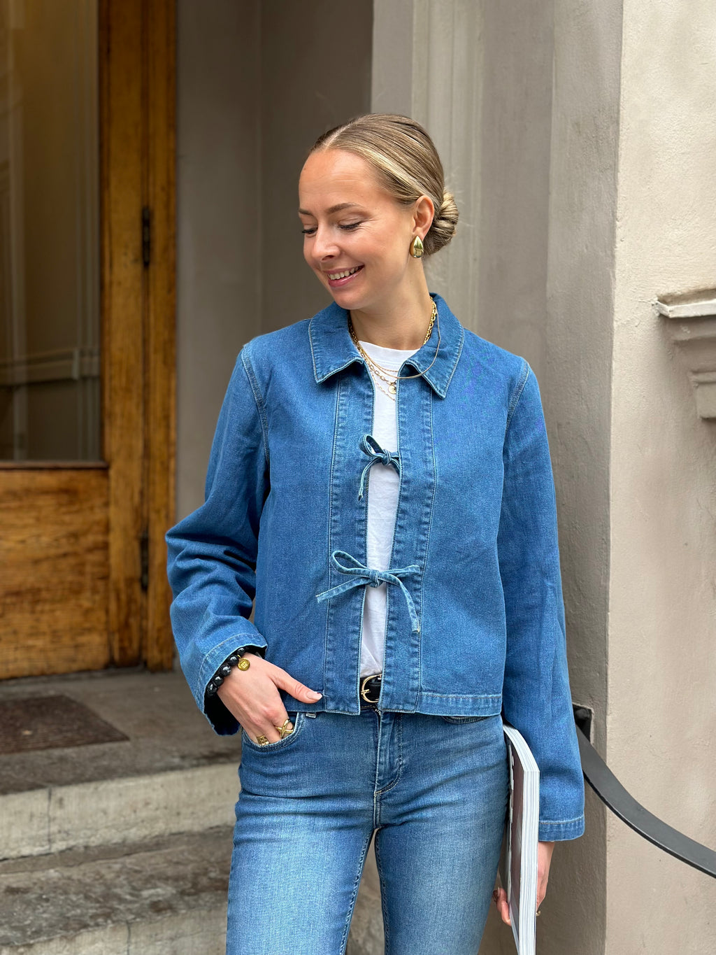 ONLY - THORA LS BOW SHIRT - MEDIUM BLUE DENIM