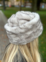 Ladda upp bild till gallerivisning, PIECES - JUTLANDIA HAT - GREIGE
