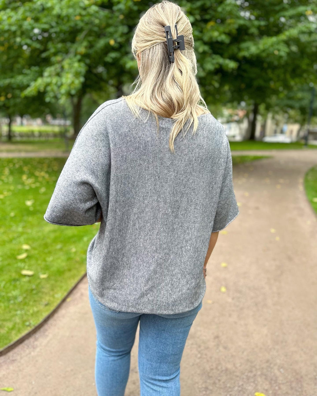 MARTA - STICKAD TRÖJA 5003 - MEDIUM GREY