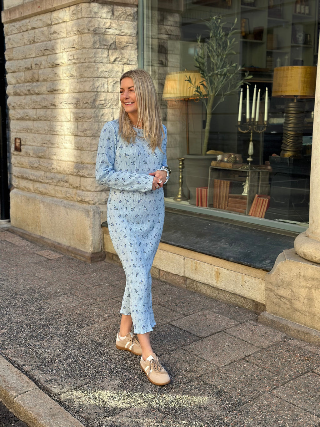 PIECES - FLORA LS MIDI DRESS - CASHMERE BLUE/FLOWER
