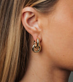 Ladda upp bild till gallerivisning, BOW19 DETAILS - KNOT EARRINGS - GOLD
