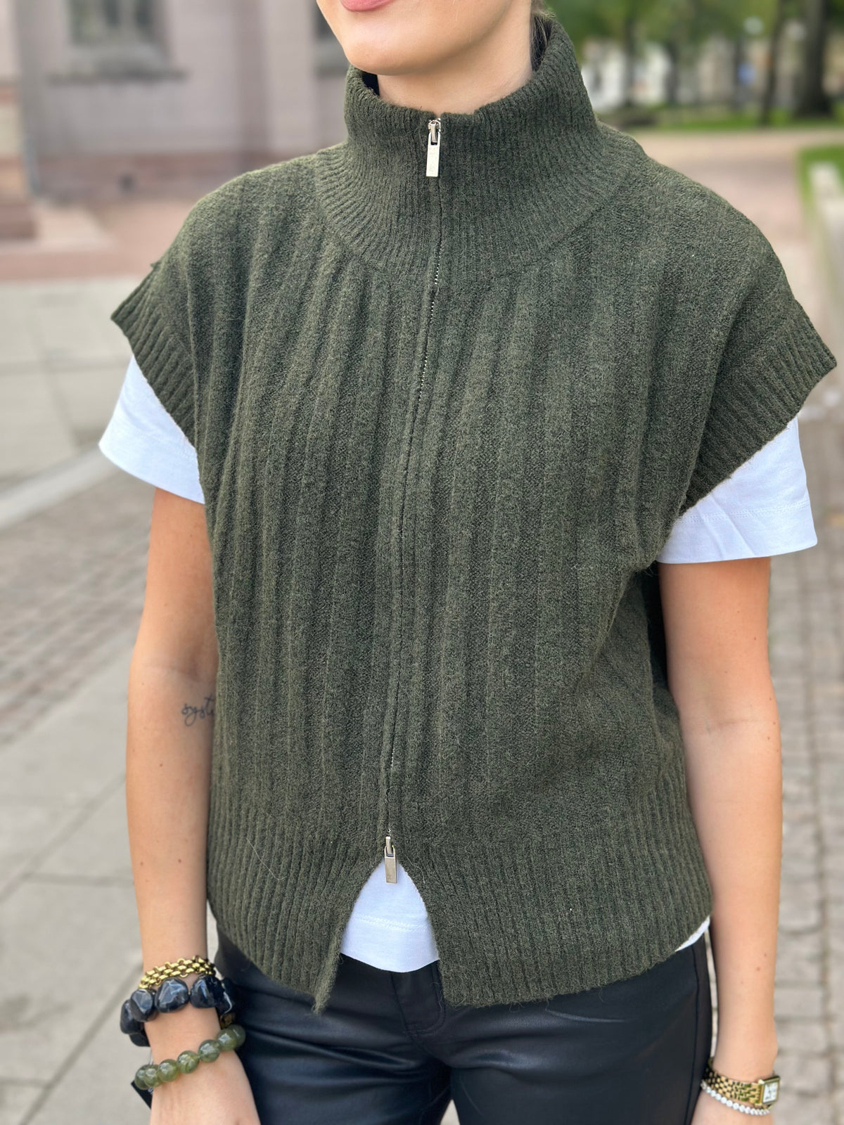 VEROMODA - BANG RIB SL HIGHNECK ZIPPER VEST - FOREST NIGHT MELANGE