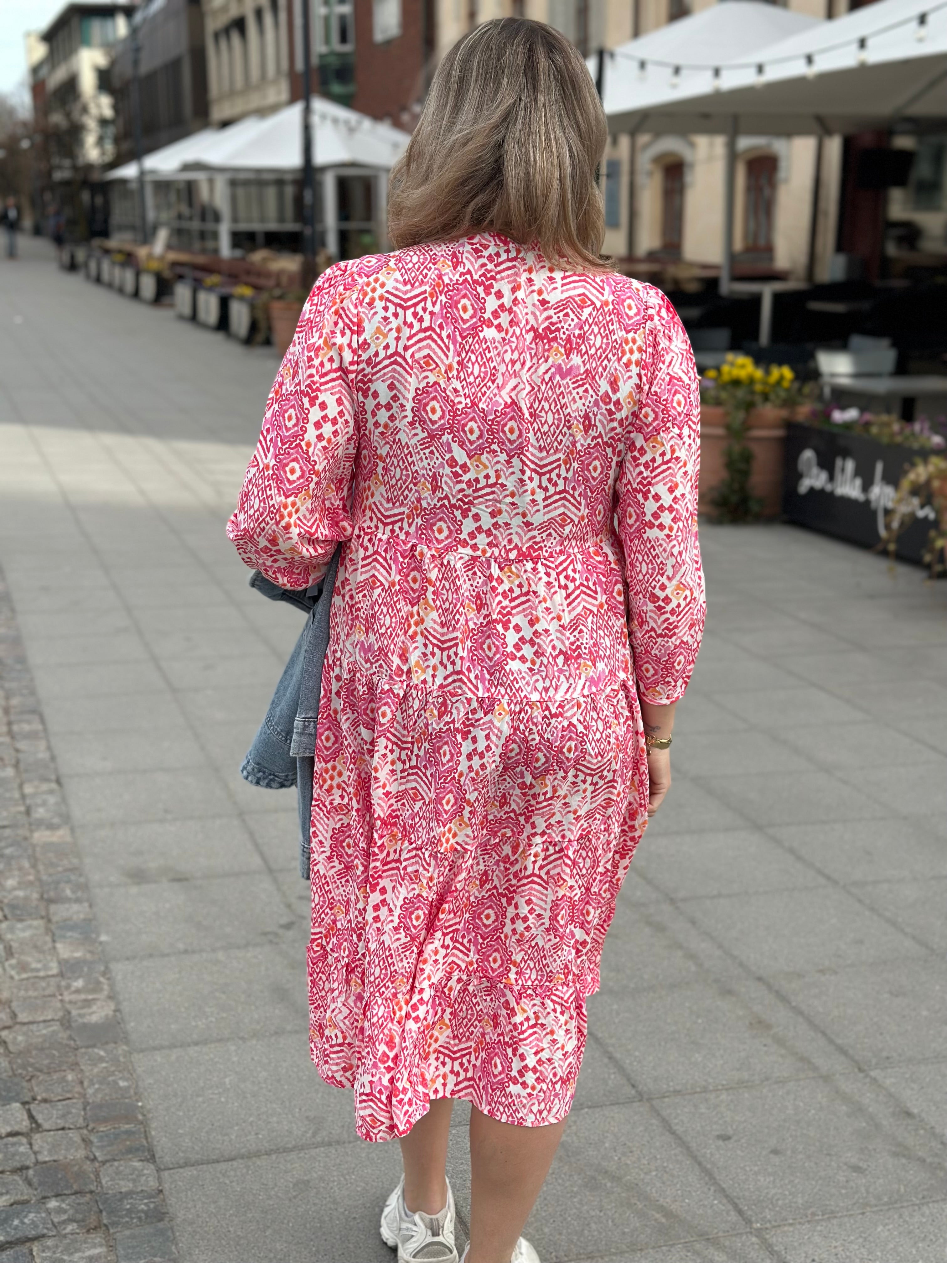 ONLY - MALINA 7/8 DRESS - CLOUD DANCER/SIKKA GRAP