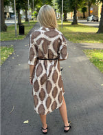 Ladda upp bild till gallerivisning, MARTA - SKYE DRESS 25230 - FANGO 384 BA
