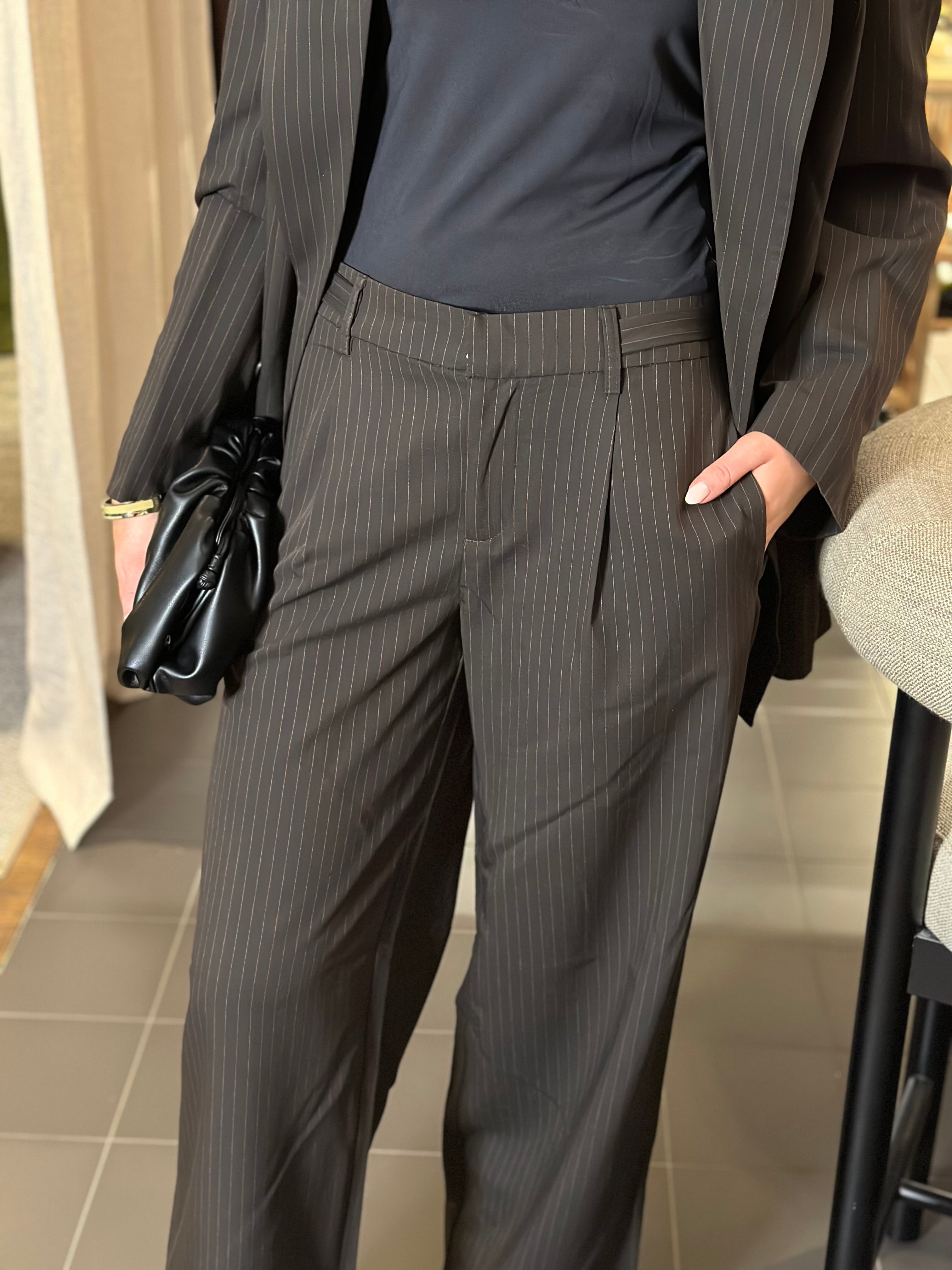 ONLY - ALDEN LIFE LW WIDE PINSTRIPE PANT - MOLE