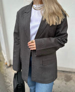 Ladda upp bild till gallerivisning, ONLY - NOELIA L/S PINST SLIT BLAZER - DARK GREY MELANGE
