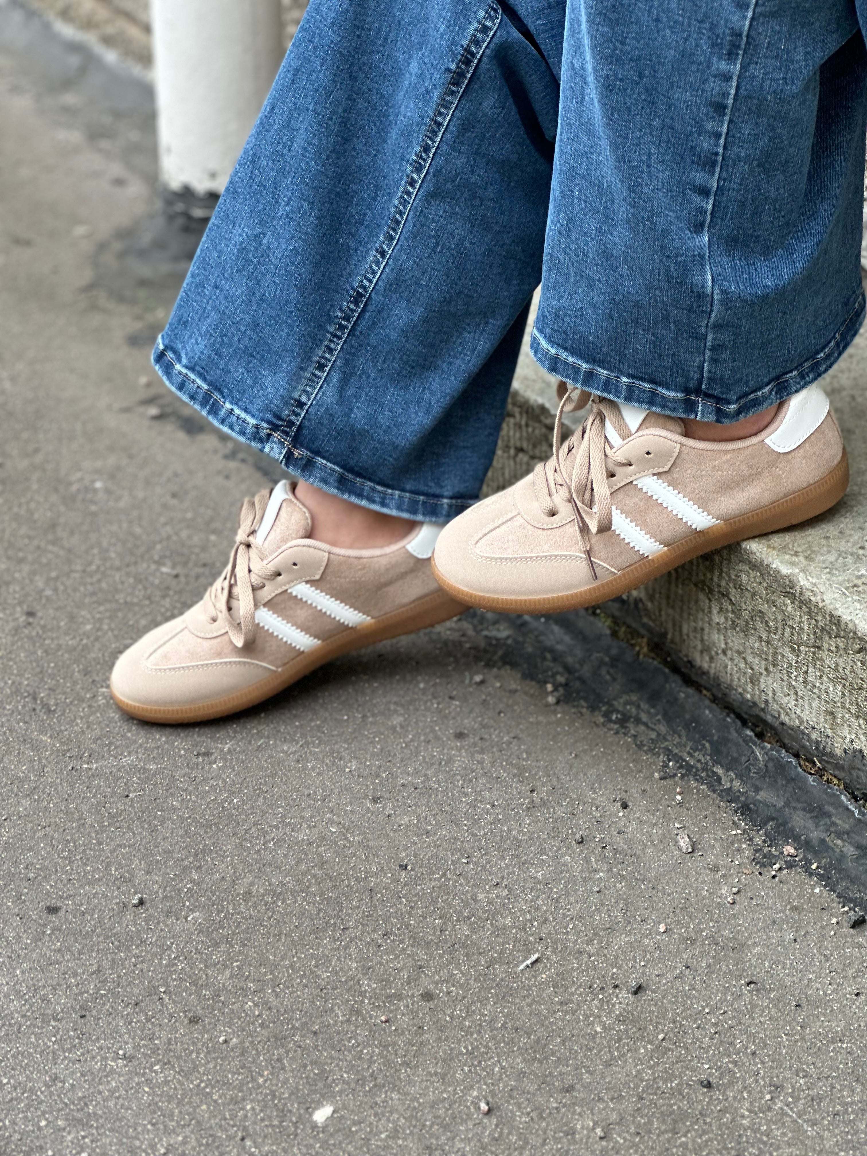 MARTA - SNEACKERS A-108 - KHAKI