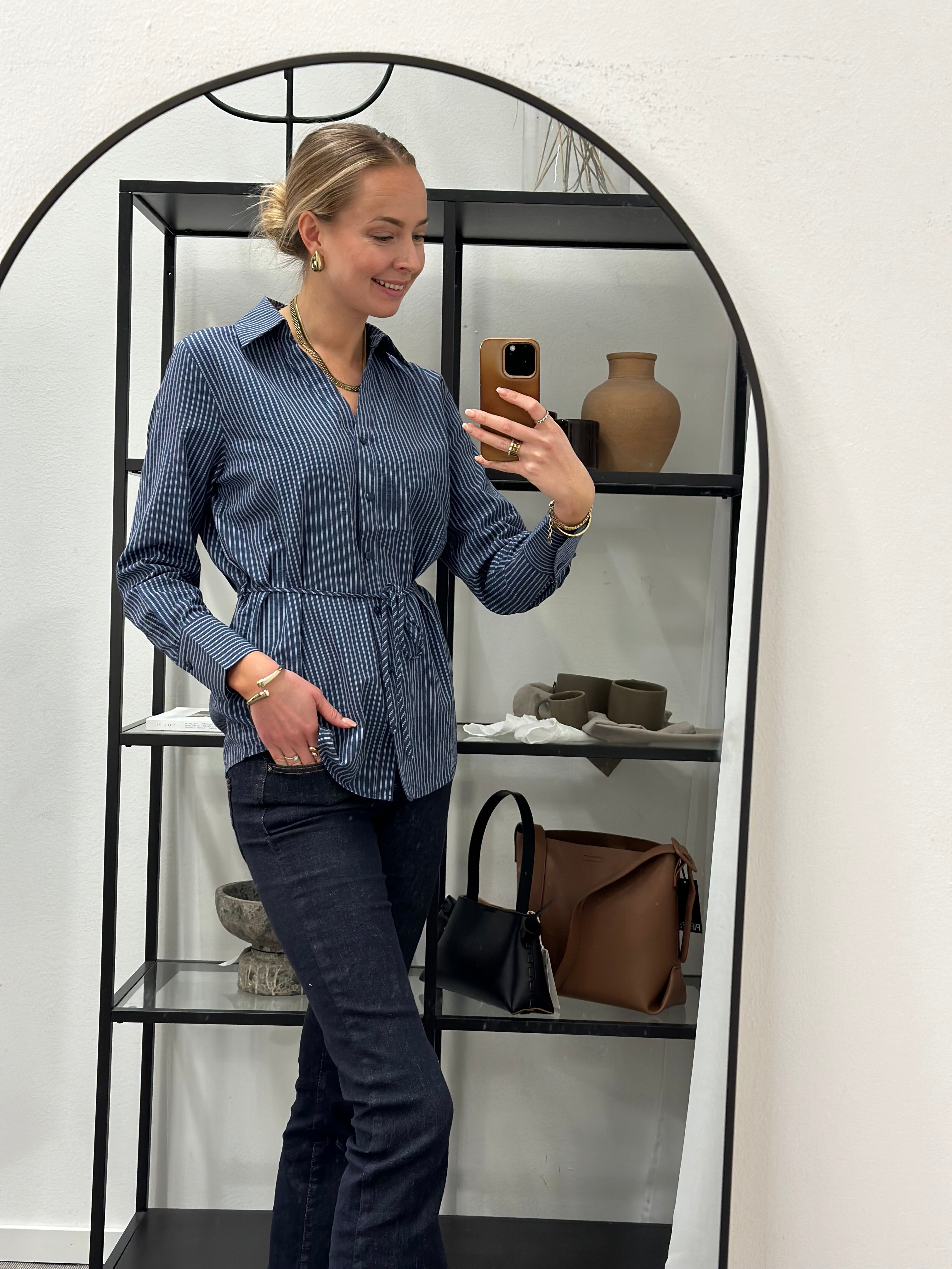 JDY - SONNIE L/S BELTED SHIRT - CROWN BLUE