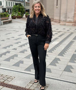 Ladda upp bild till gallerivisning, SELECTED FEMME - MYLINE LS FLUFFY CROPPED SHIRT - BLACK
