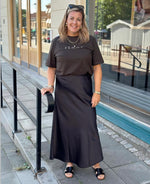 Ladda upp bild till gallerivisning, VEROMODA - MERLE ANKLE SKIRT - CHOCOLATE TORTE
