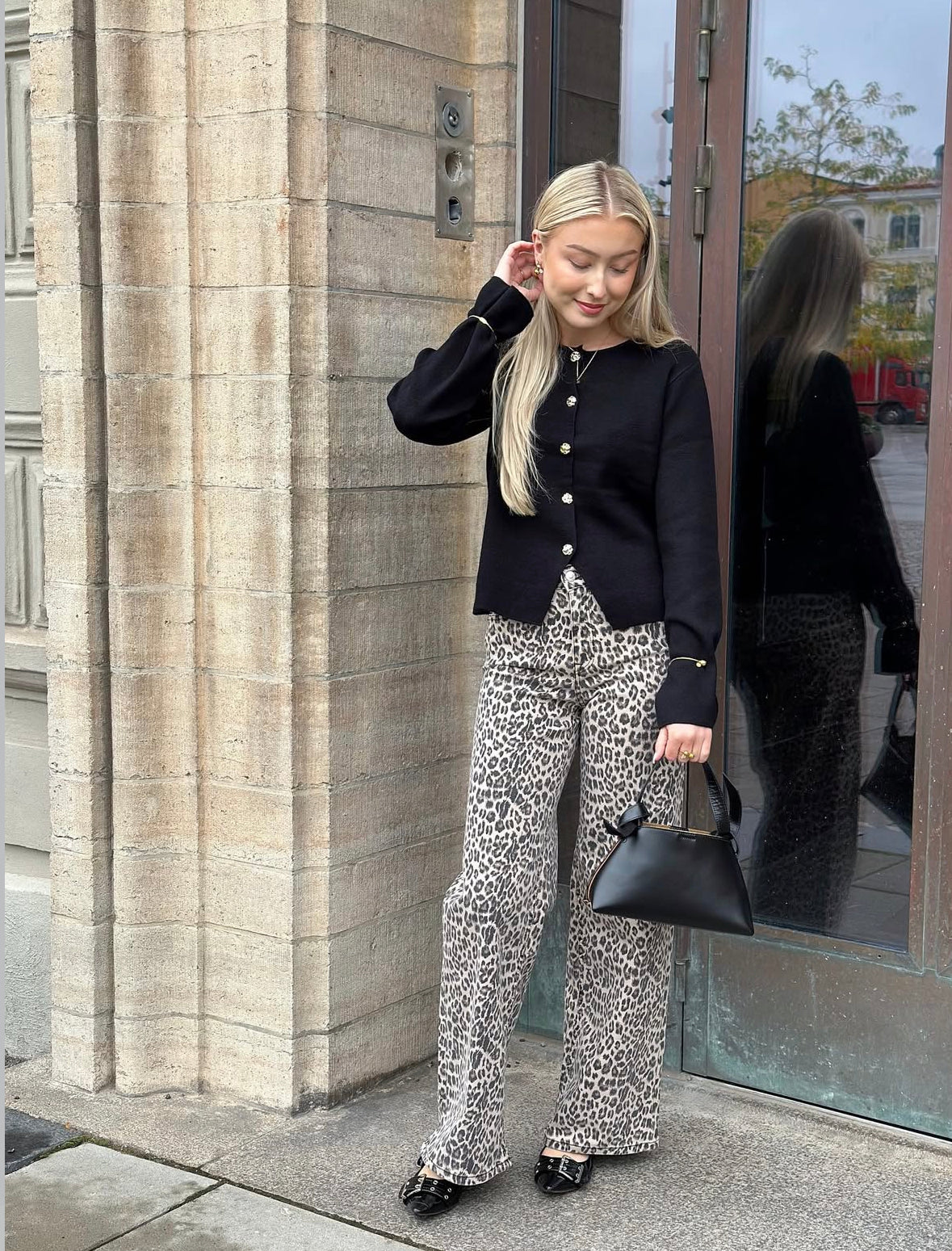 PIECES - FARIE LS O-NECK SPLIT KNIT - BLACK