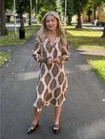 Ladda upp bild till gallerivisning, MARTA - SKYE DRESS 25230 - FANGO 384 BA
