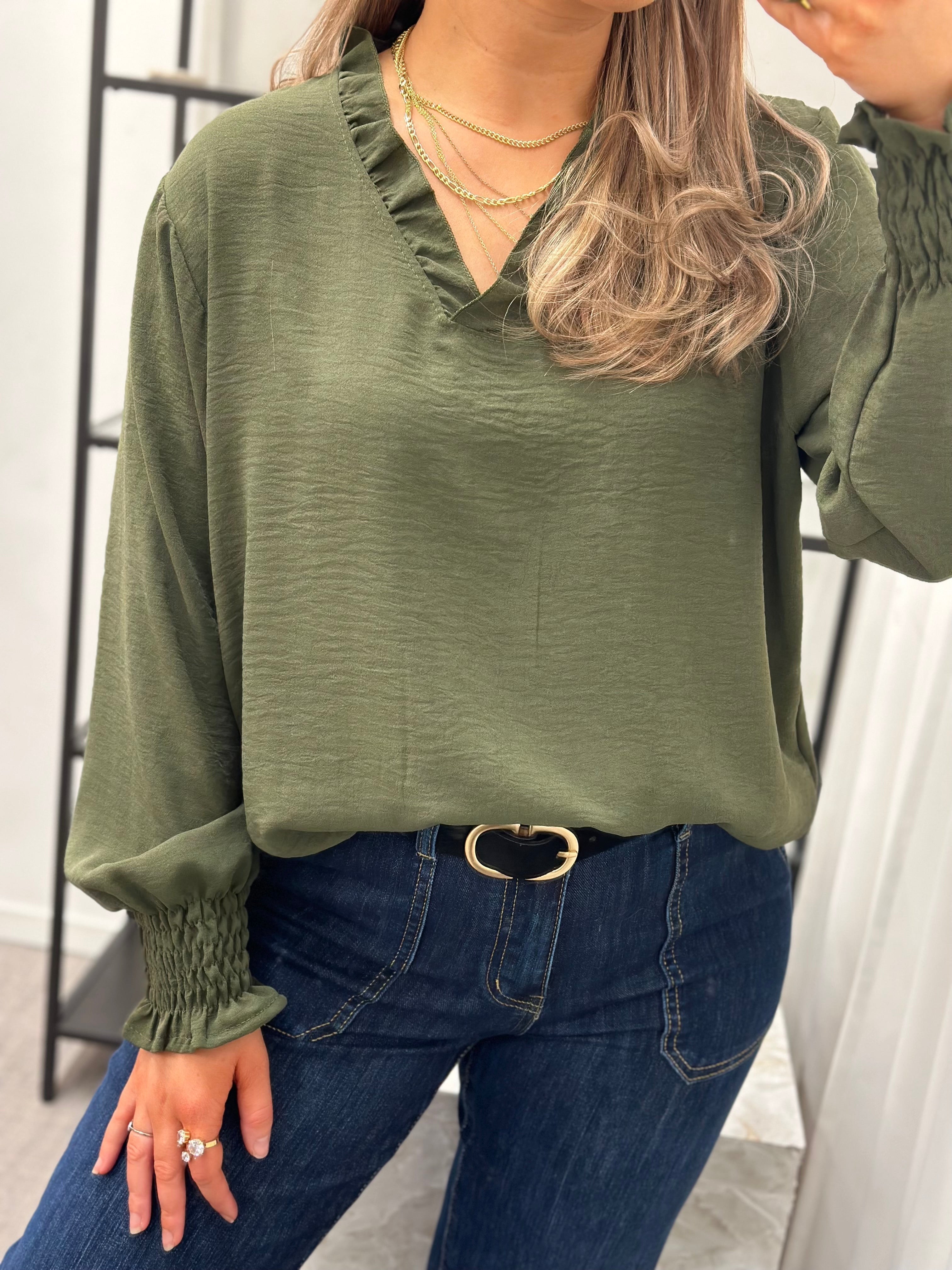 JÖRLEVIK - BLUS MED VOLANG/SMOCKNING - GRÖN