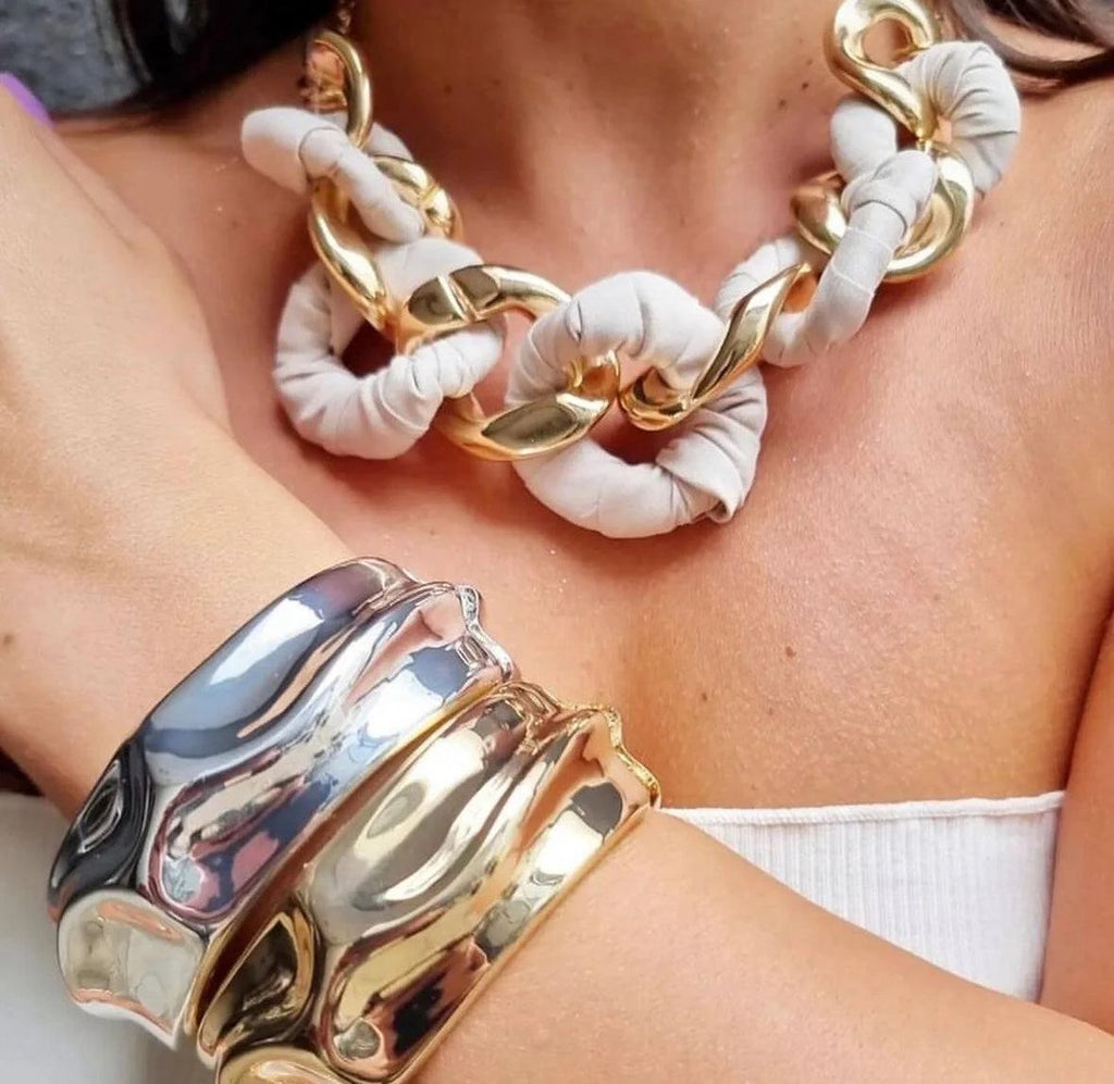 BOW19DETAILS -BIG BRACELET 1069 - GOLD