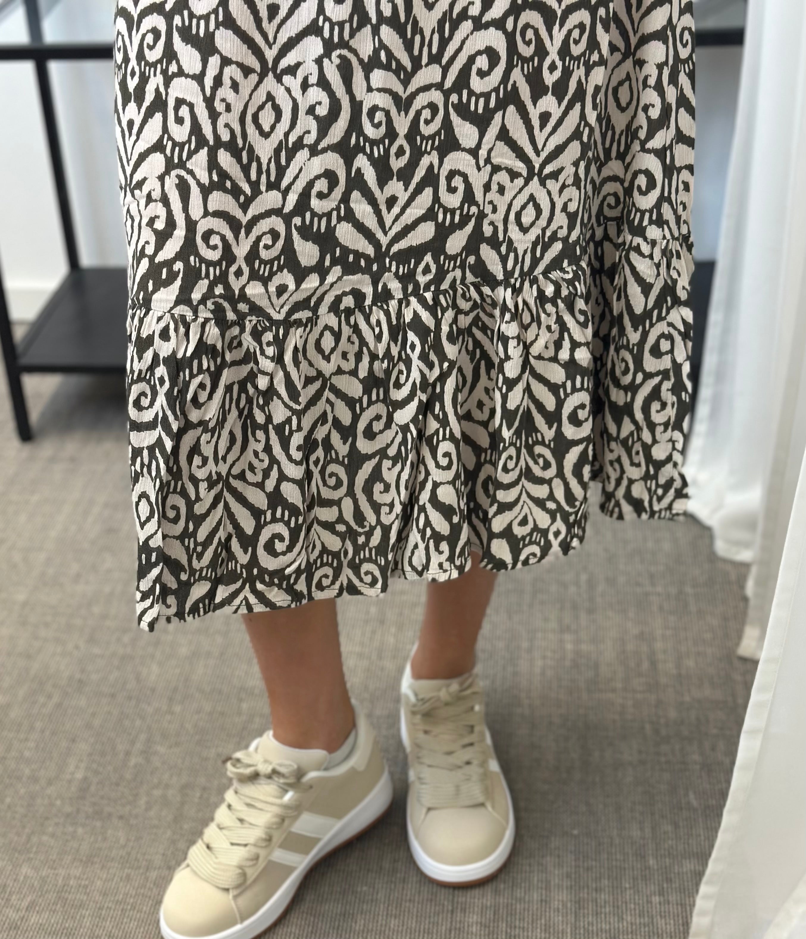ONLY - CHINTI S/S LONG DRESS - TARMAC/KAJA GRAPH
