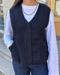 LEVETÉ ROOM - NISSA VEST - BLACK