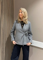 Ladda upp bild till gallerivisning, ONLY - LAUGUSTA BELTED WRAP COAT - MEDIUM GREY MELANGE
