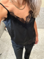 Ladda upp bild till gallerivisning, PIECES - NOMI STRAP SATIN LACE TOP - BLACK
