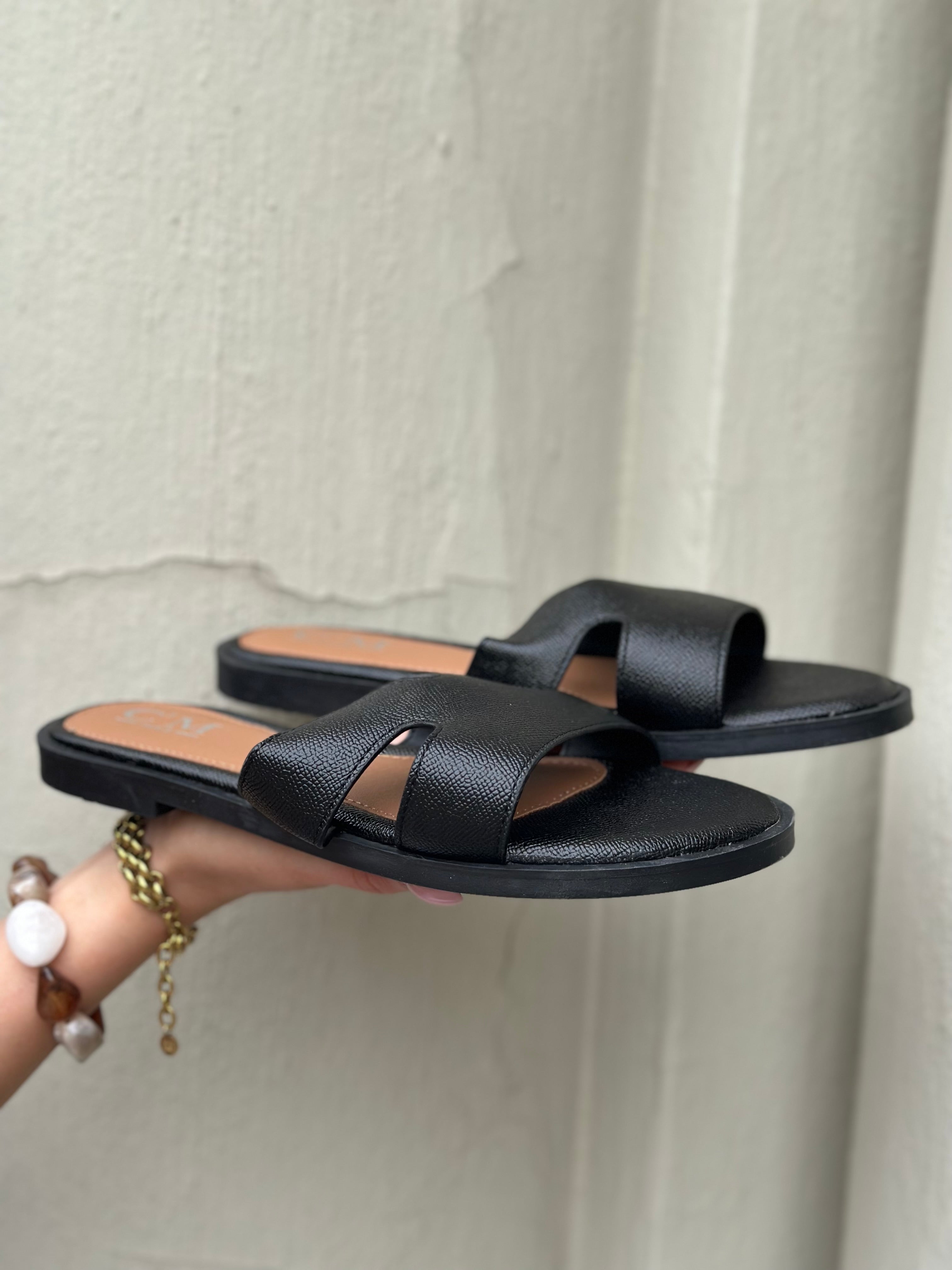 MARTA - OLINA LADIES SHOES - BLACK