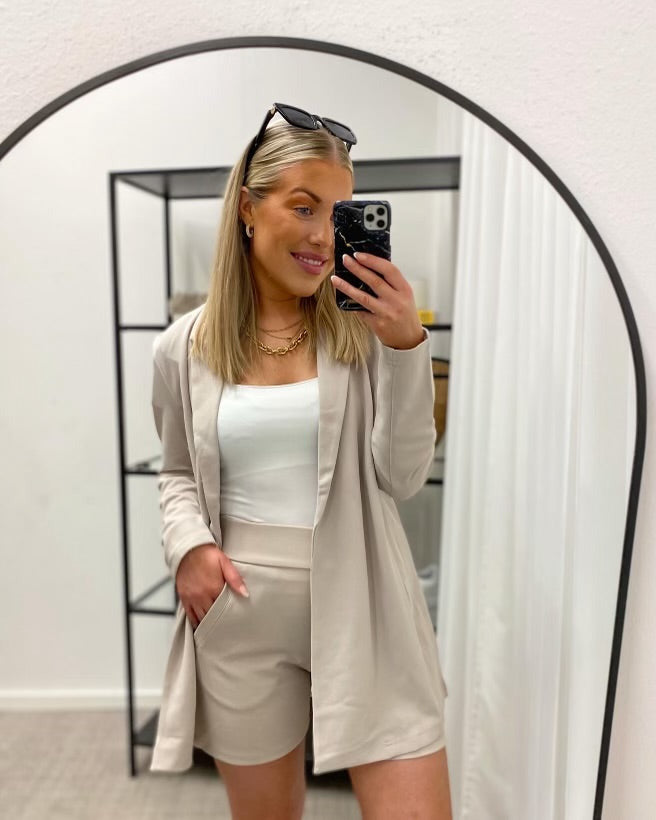 JDY - LOUISVILLE CATIA SHORTS - CHATEAU GRAY