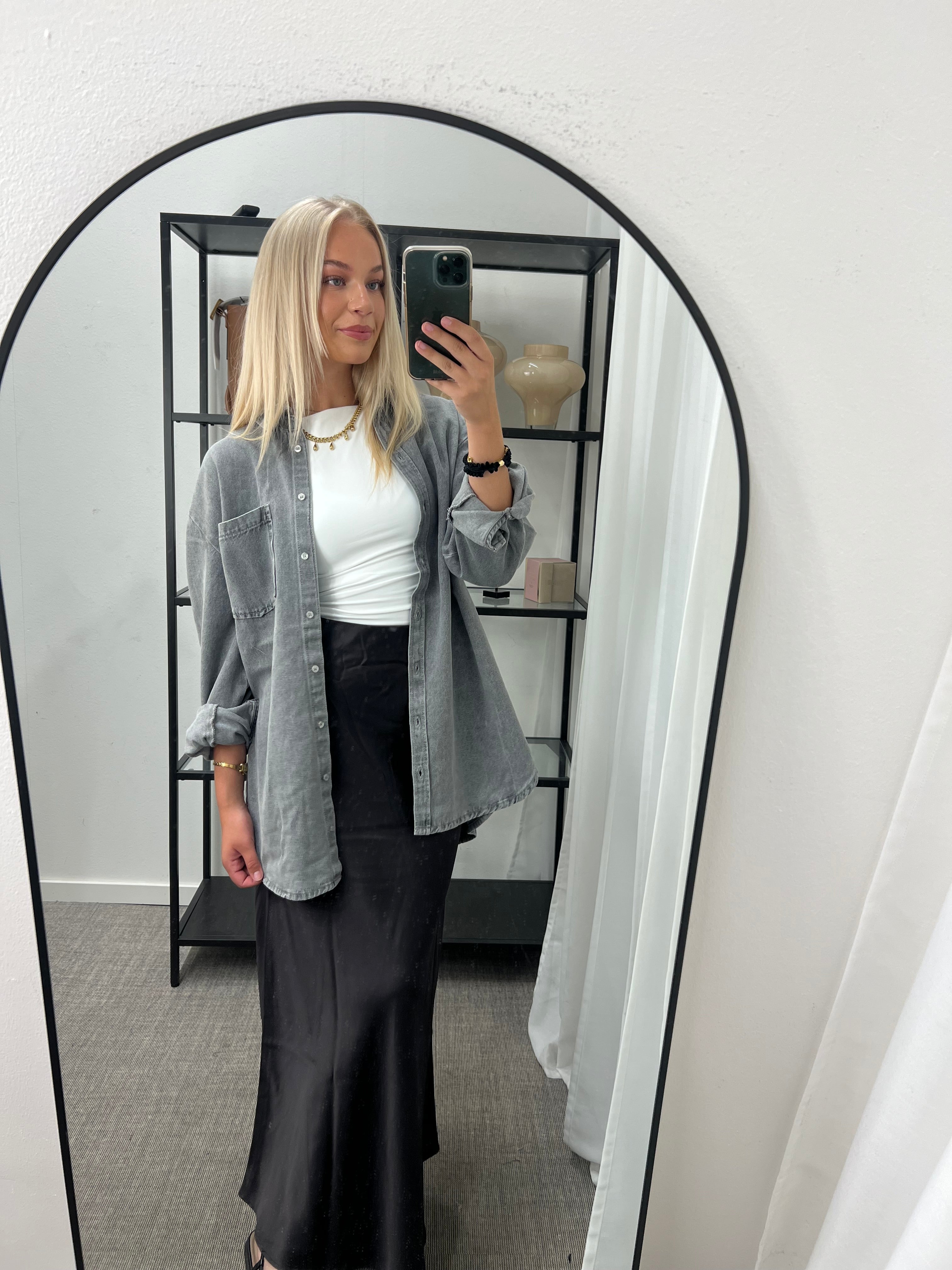 PIECES - MAISIE LS DENIM SHIRT - GREY DENIM