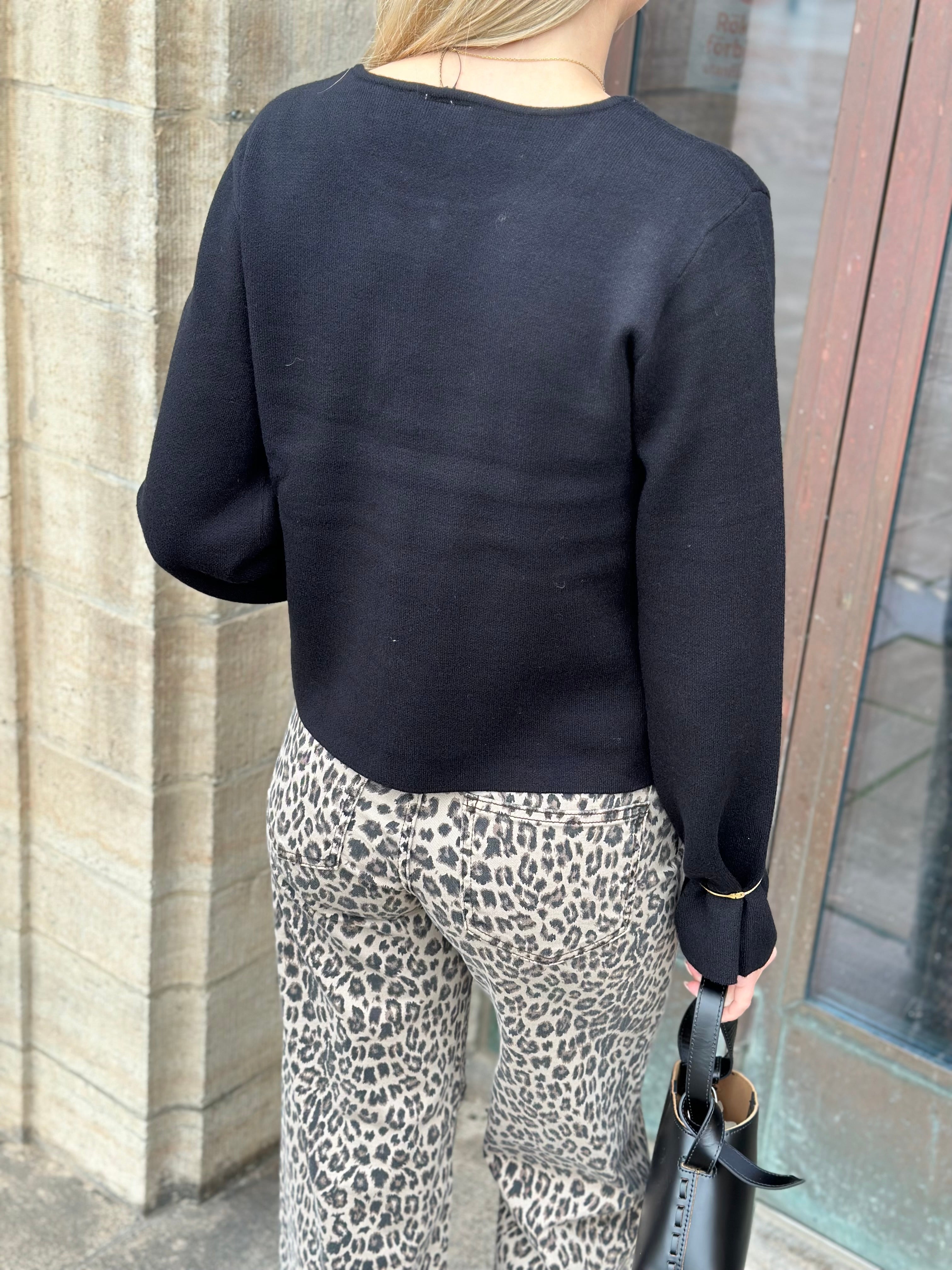 PIECES - FARIE LS O-NECK SPLIT KNIT - BLACK