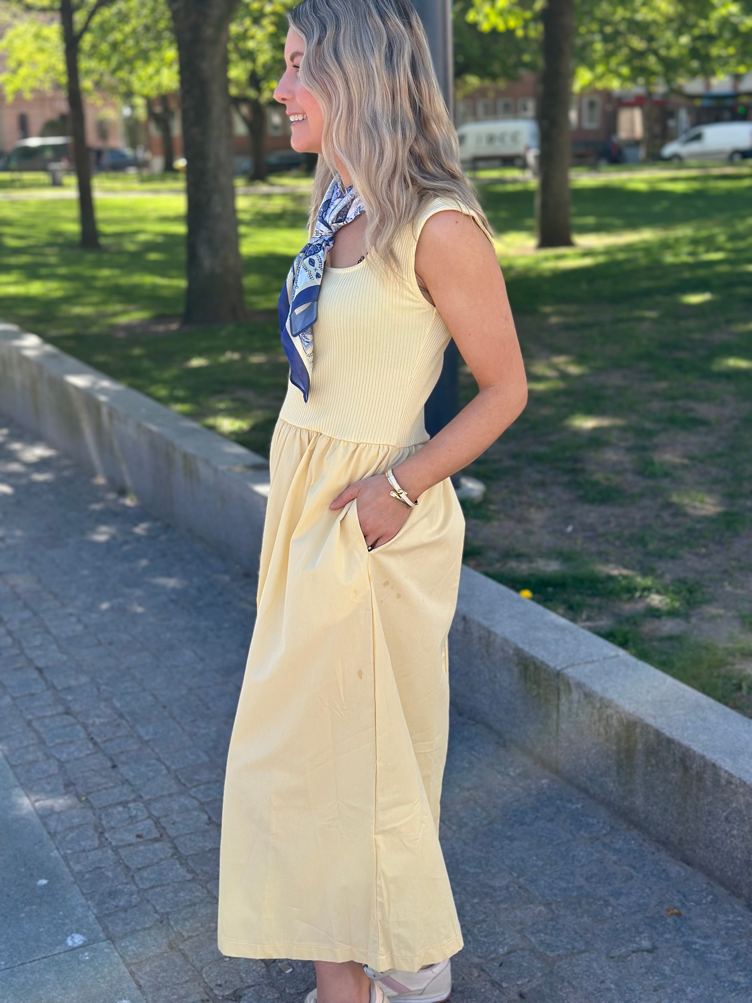 SOAKED - SIMONE PHOEBE DRESS 30407490 - YELLOW