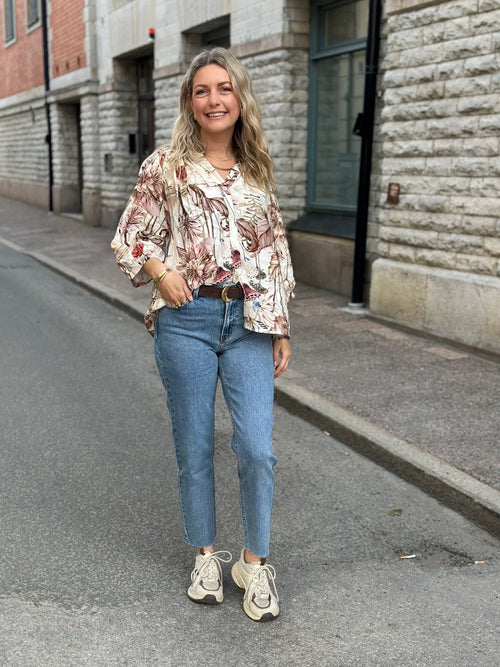 MARTA - BLOMMIG BLUS 8116 - BEIGE