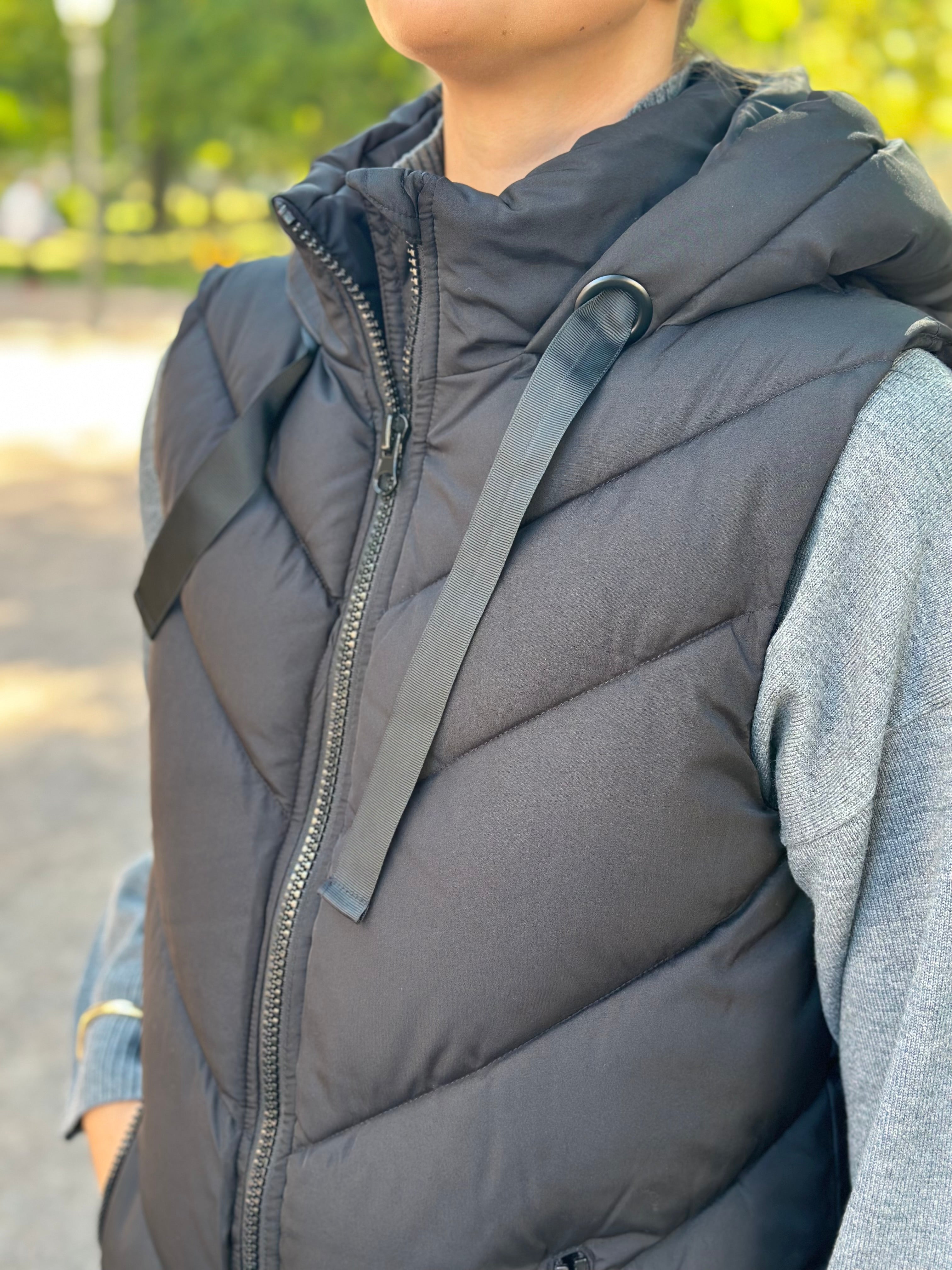 JDY - SKYLAR LIFE HOOD WAISTCOAT - BLACK