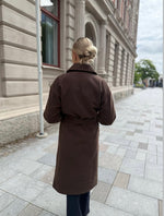 Ladda upp bild till gallerivisning, SOAKED - RUBIE BELTED COAT - HOT FUDGE 190913
