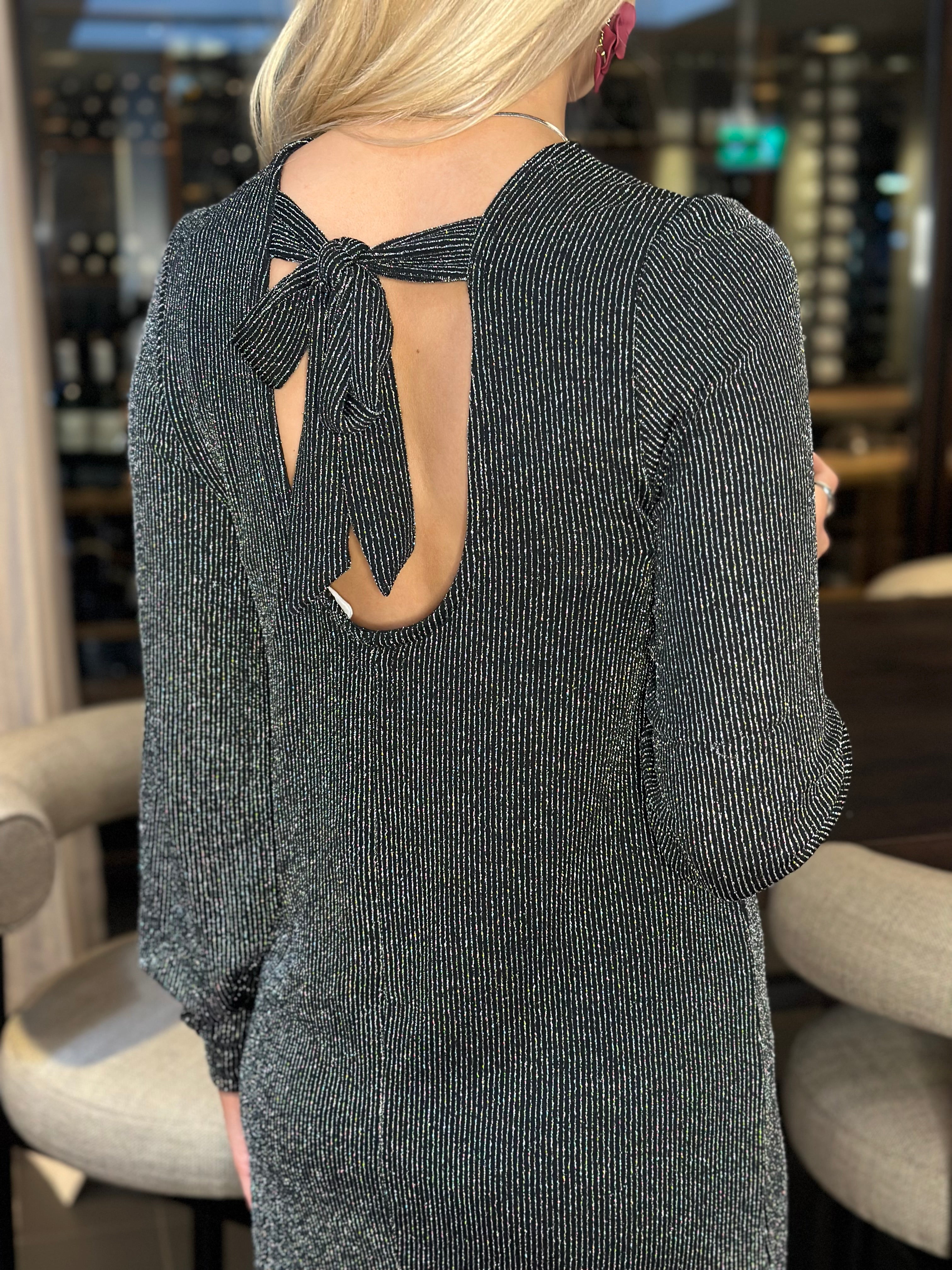 ONLY - CAROL L/S GLITTER BOW DRESS - BLACK/SILVER GLITTER