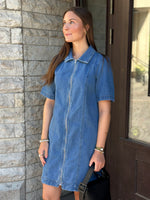 Ladda upp bild till gallerivisning, ONLY - ROSENHEIM ZIP DRESS - LIGHT MEDIUM BLUE DENIM
