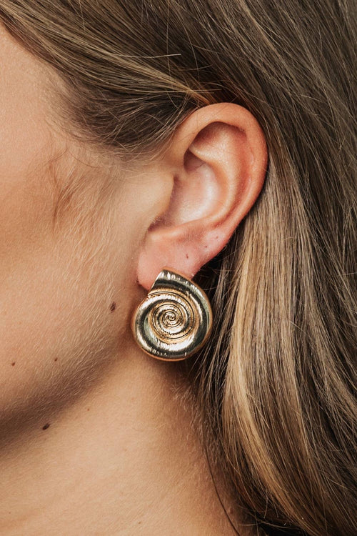 BOW19DETAILS - SHELL STUD - GULD