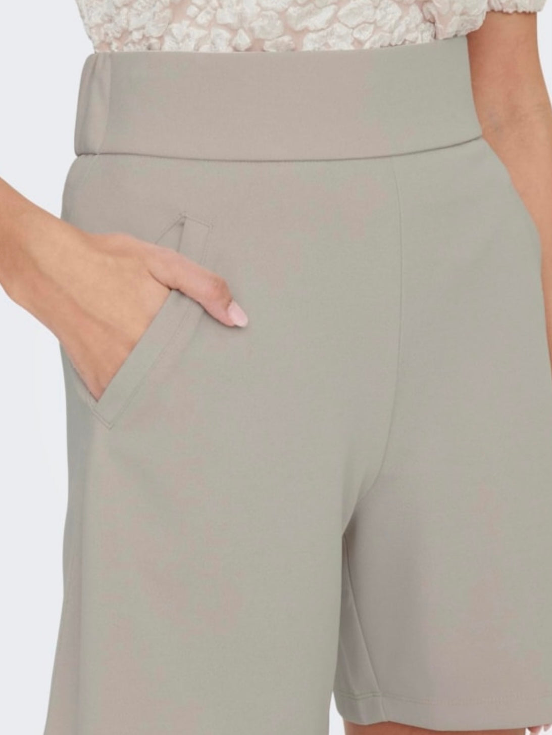JDY - LOUISVILLE CATIA SHORTS - CHATEAU GRAY