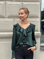 Ladda upp bild till gallerivisning, VEROMODA - BEA LS V-NECK FRILL BLOUSE - SCARAB
