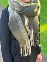 Ladda upp bild till gallerivisning, VEROMODA - IVY LEAGUE SCARF - IVY GREEN/PEAT/SILVER
