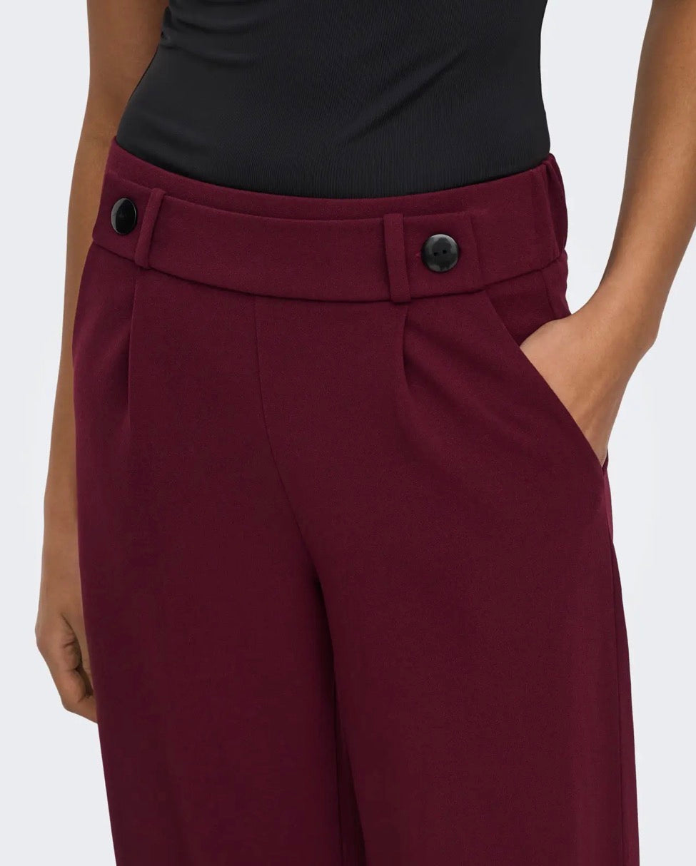 JDY - GEGGO NEW LONG PANT - CABARNET / BLACK BUTTONS
