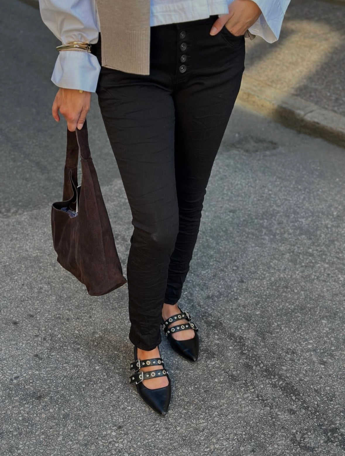 COSY HOUSE - L751# - BLACK