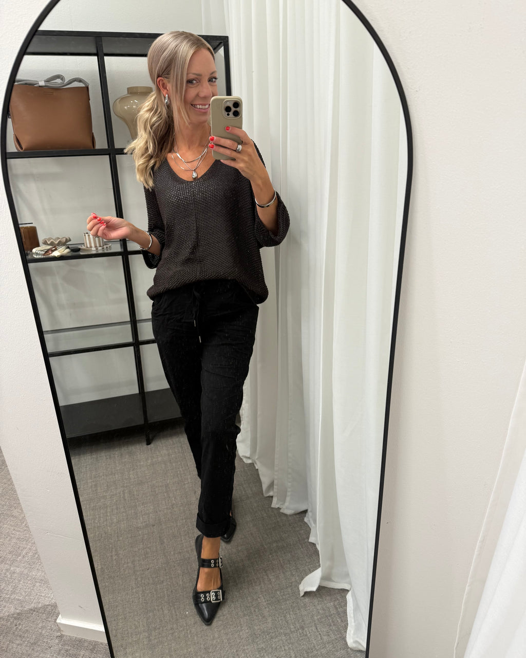 MARTA - STICKAD TRÖJA 7010 - BROWN