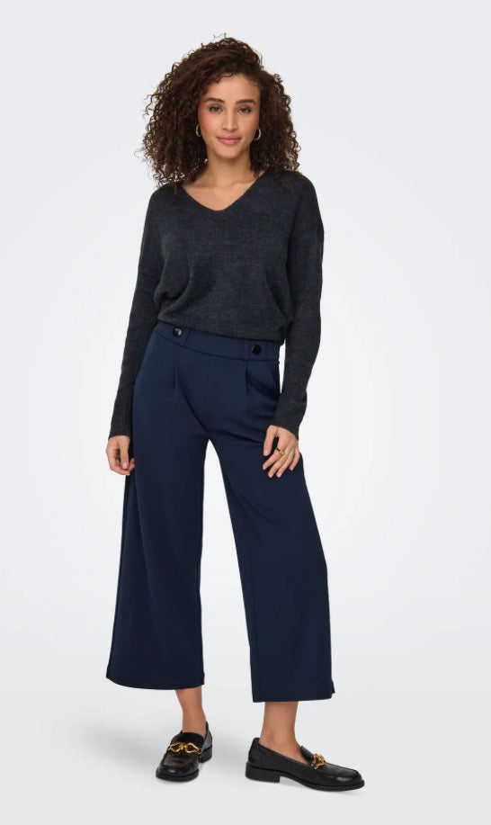 JDY - GEGGO NEW ANCLE PANTS - BLACK IRIS/ BLACK BUT